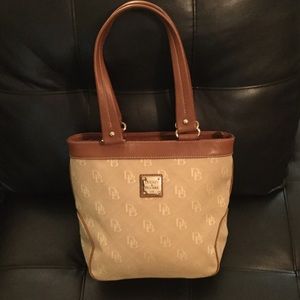 Dooney & Bourke Tote