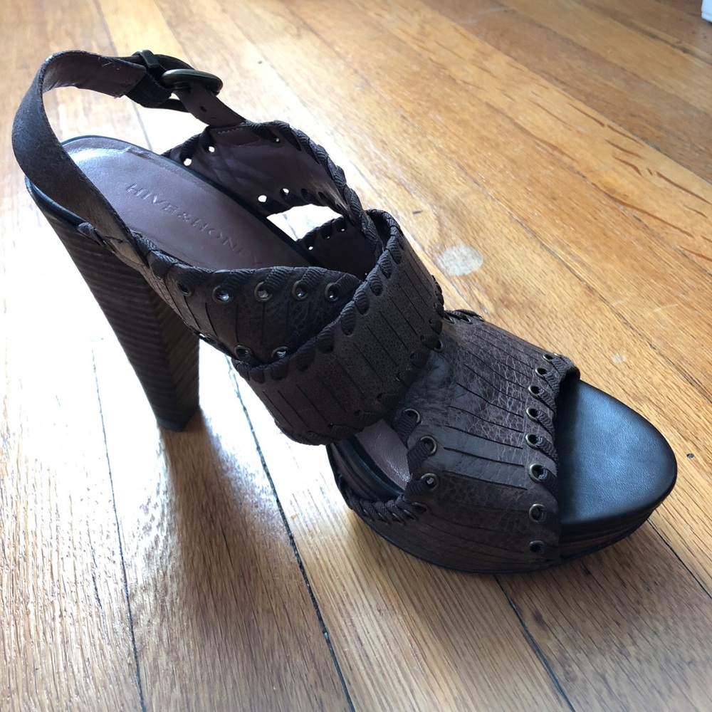 NIB high heeled platform sandals size 7.5