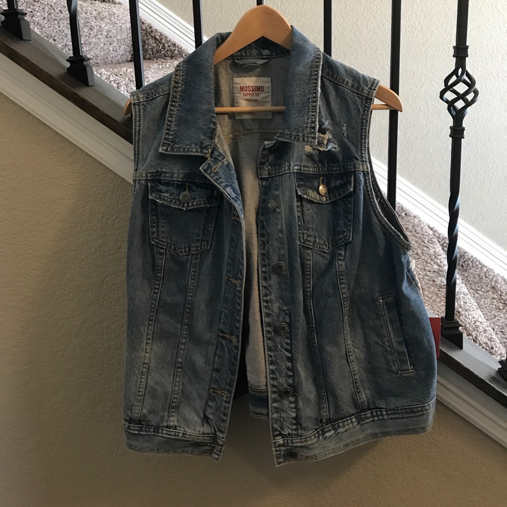 NWT Sleeveless Denim Jacket Size XXL
