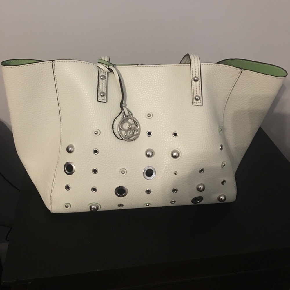A Jessica Simpson purse
