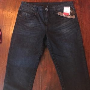 Size 10 Kut from the Kluth dark wash ankle jeans