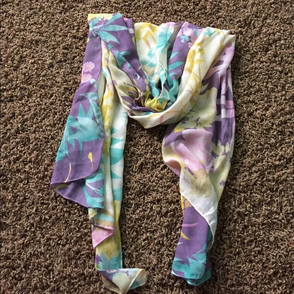 Scarf - Picture 2 of 2