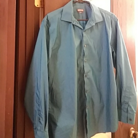 Button down shirt - Picture 2 of 4