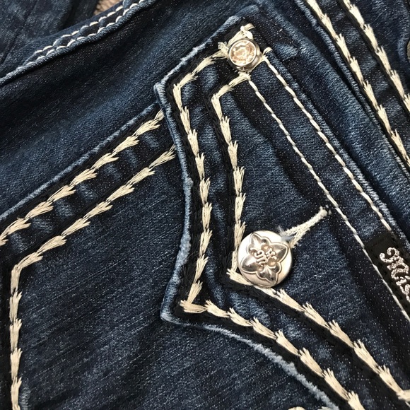 Miss Me Jeans - Picture 3 of 4