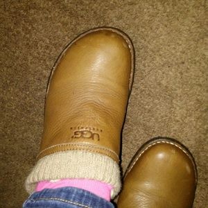 Uggs slip on  shoe