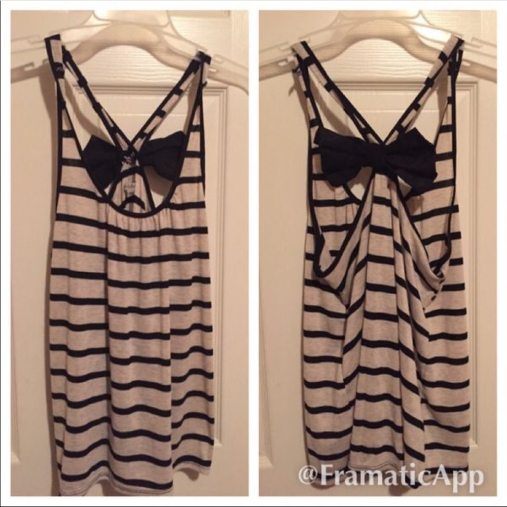 Cute top with bow on back