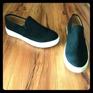 Steve Madden Gills Platform Slip-On Sneaker