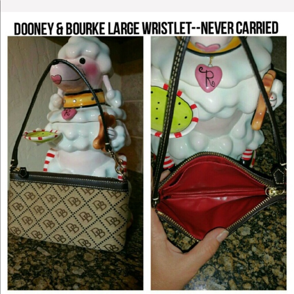 DOONEY & BOURKE LARGE WRISTLET