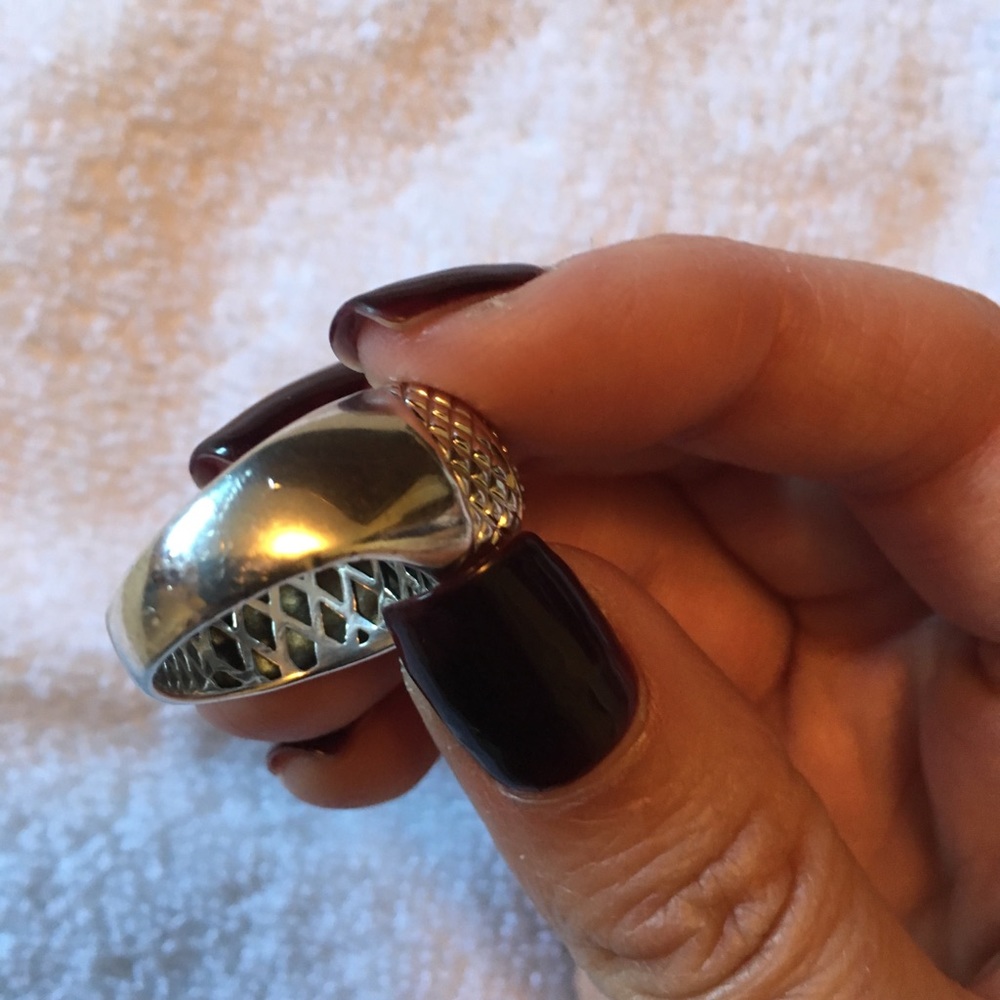 Ring - Picture 5 of 5