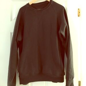 Crewneck sweat shirt