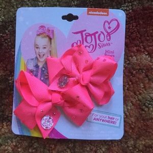 Jojo Siwa hot pink hair bows
