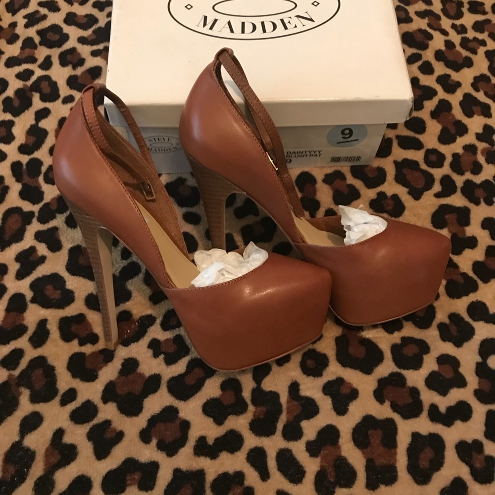 Steve Madden Daintyyy platform heels