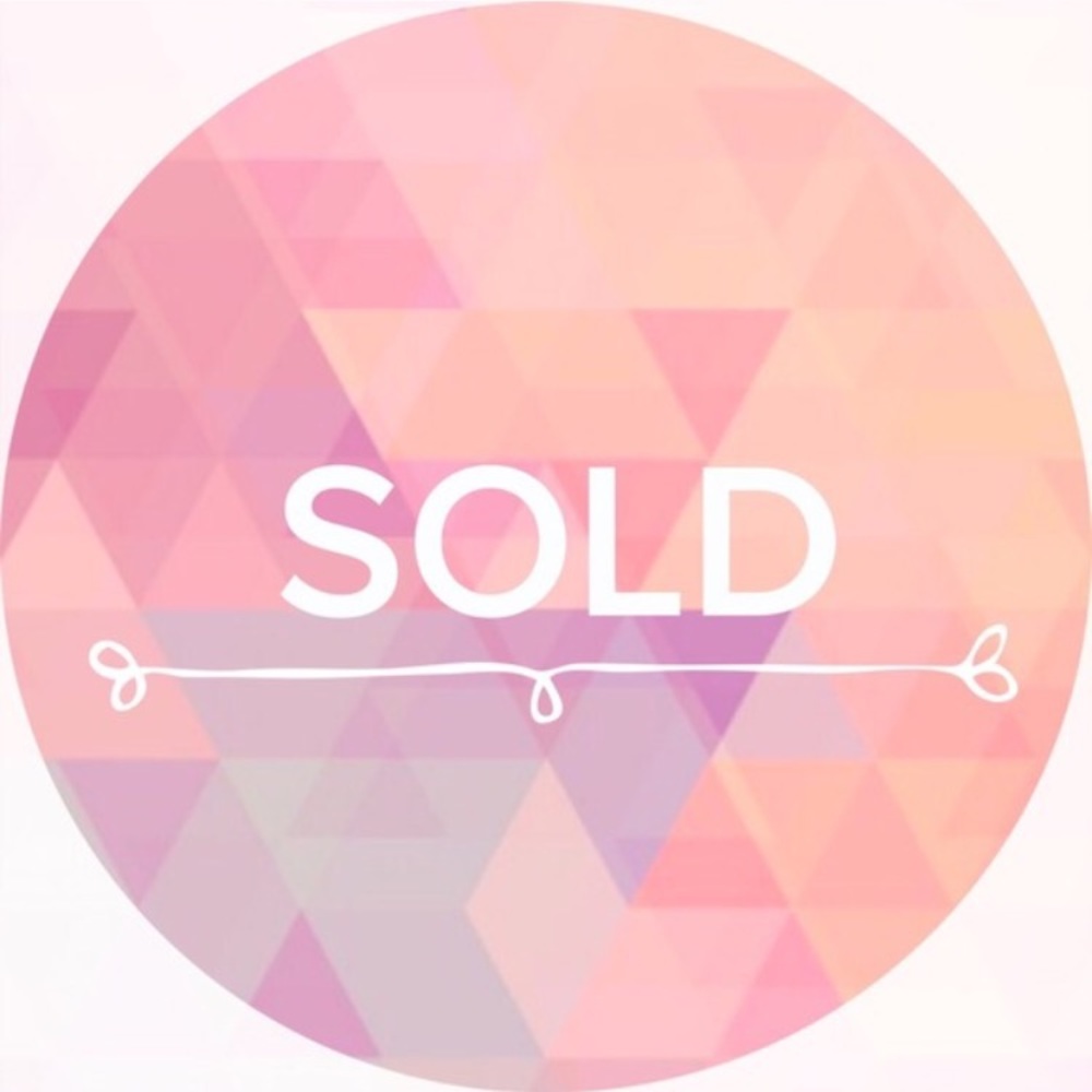 ⬇️SOLD‼️ ➡️Past Here