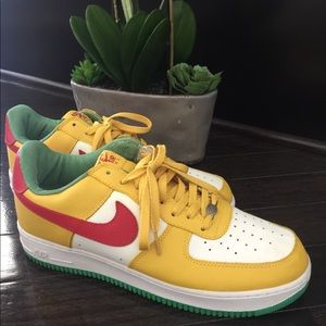 Used Nike Air Force 1