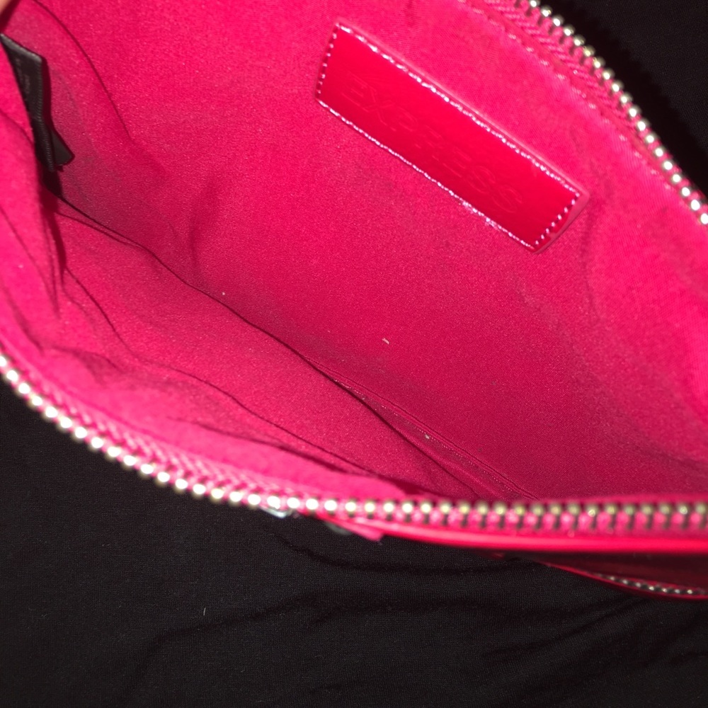 Express Wristlet - Picture 3 of 8