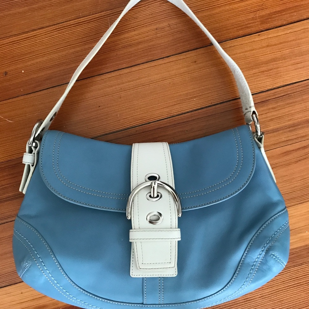 NWOT-Coach buckle hobo limited edition leather