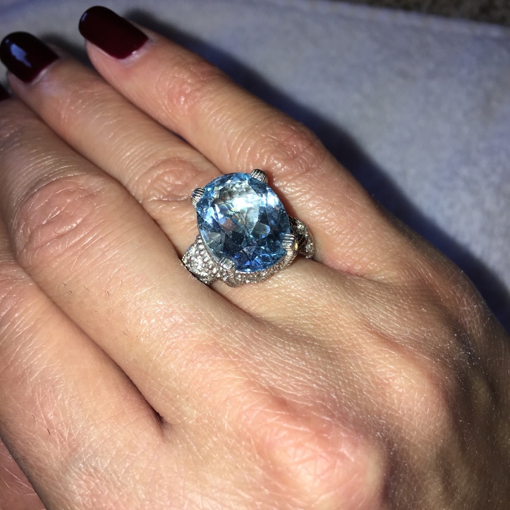 Ring - Picture 3 of 3