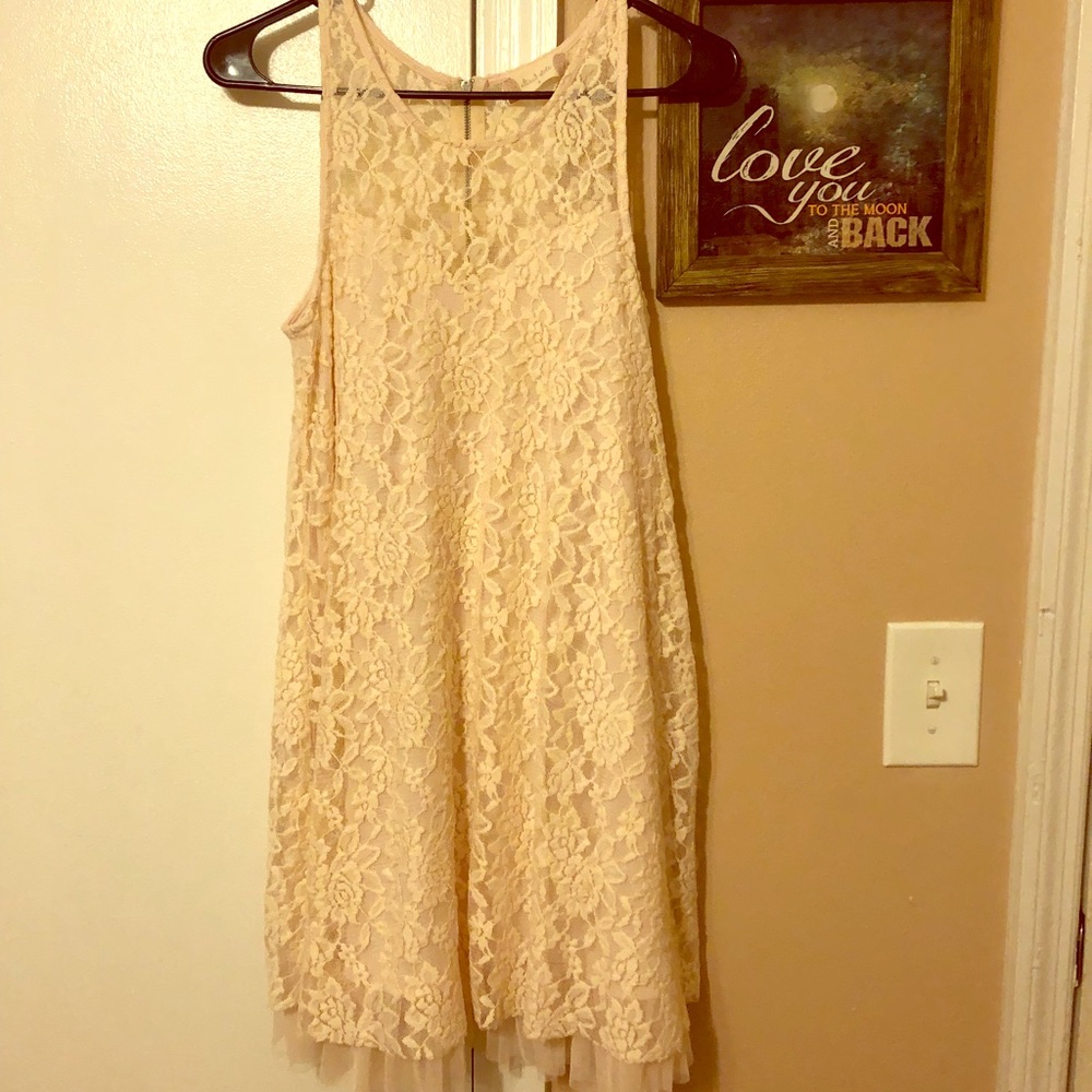 White lace dress