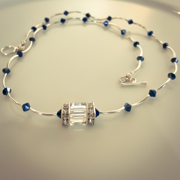 Jewelry - ❤️Necklace with clear Swarovski crystal cube❤️