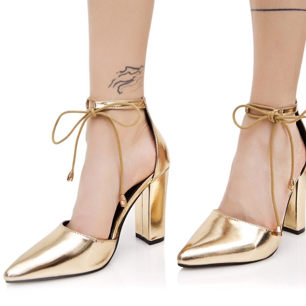 Étoile gold lamé chunky tie-front 4” heels
