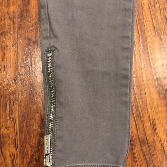 Grey Skinny Jeans- Zips on ankles - Picture 3 of 5