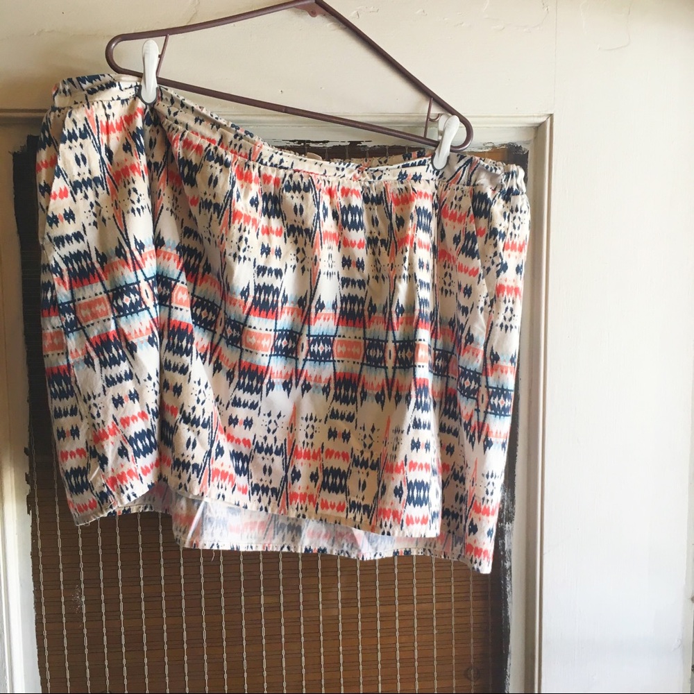 Navy, coral, & cream print mini skirt