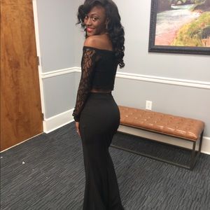 2 piece black lace prom dress