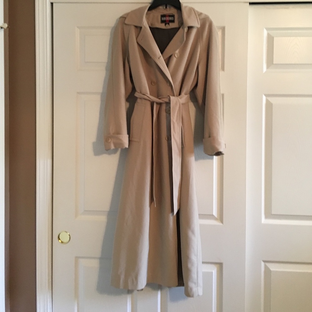 Ladies all-weather coat