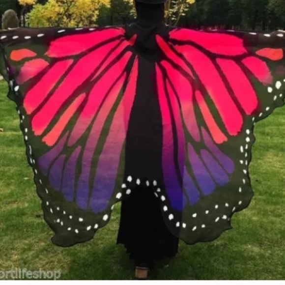 Accessories - MAKE AN OFFER‼️ New butterfly scarf