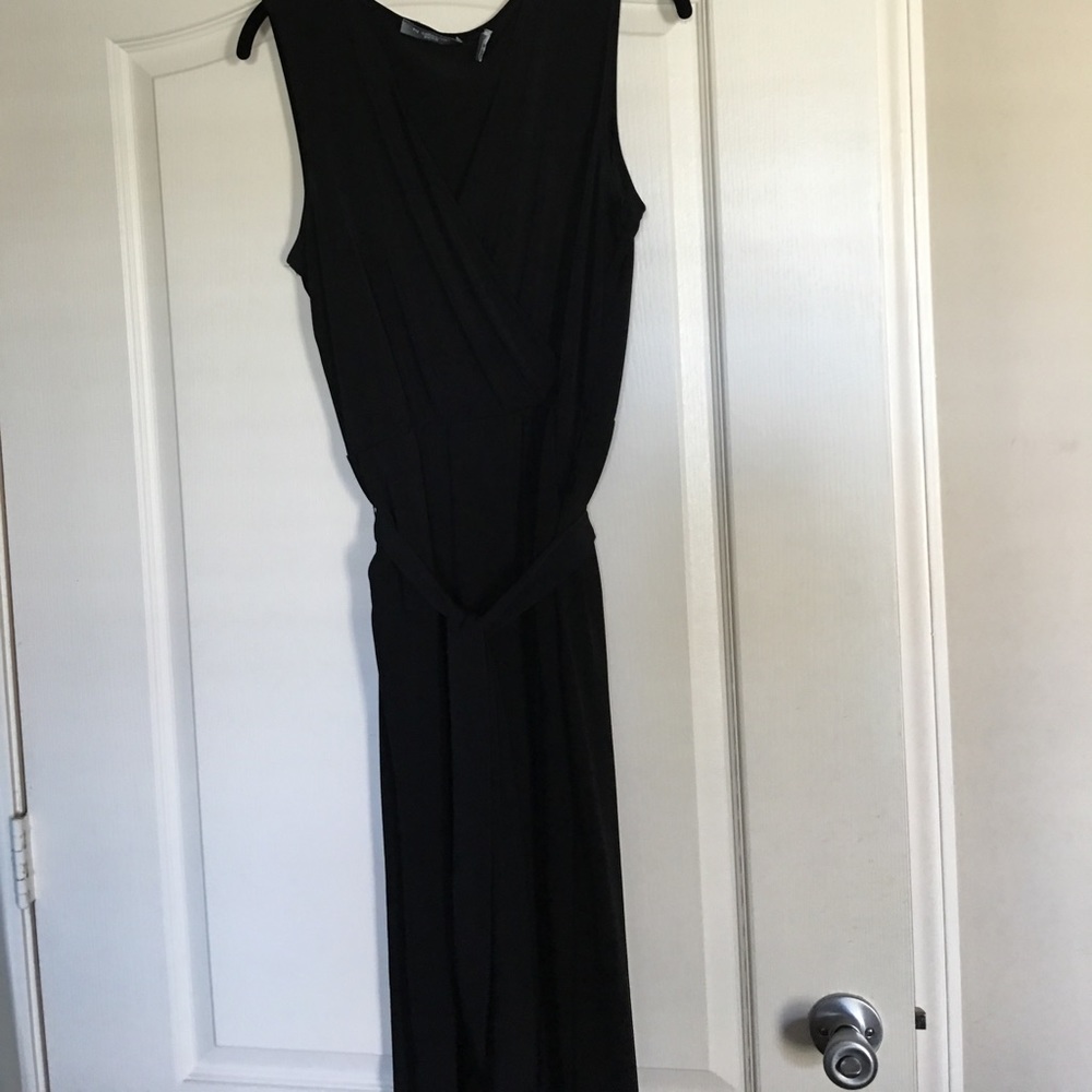 NY collection black sleeveless jumpsuit