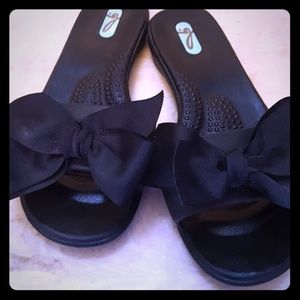 Okabee jandal slides