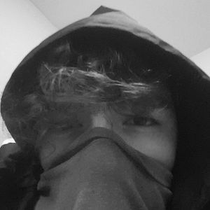 Meet your Posher, Ethan