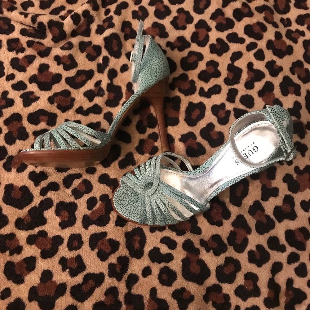 Guess size 9 heels