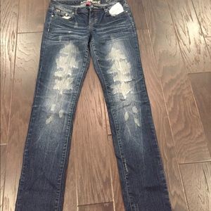 Almost famous skinny jean