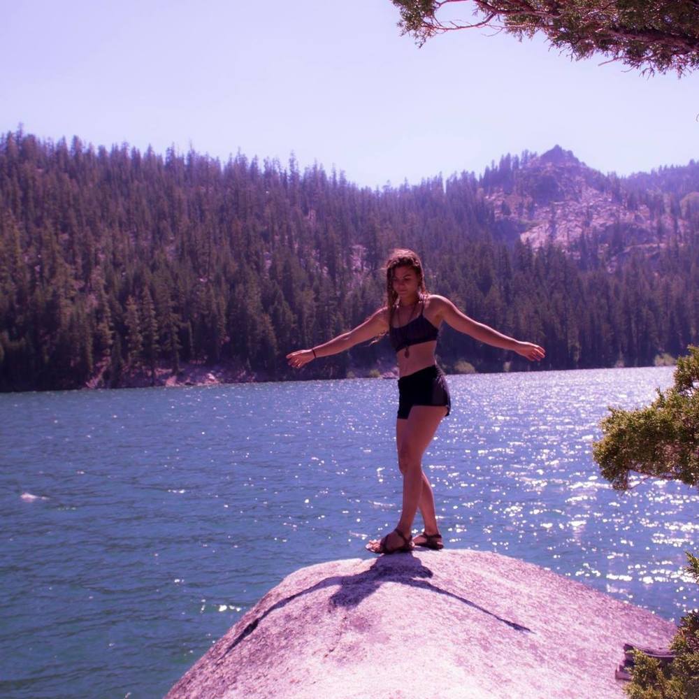 Meet your Posher, Olivia