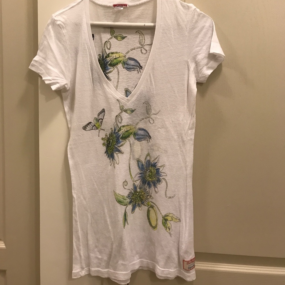 True Religion tshirt