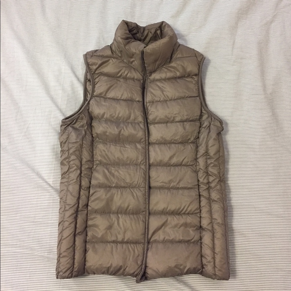 Uniqlo Ultra Light Down Vest - Tan