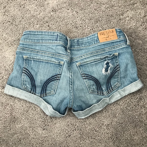 Hollister denim shorts - Picture 3 of 3