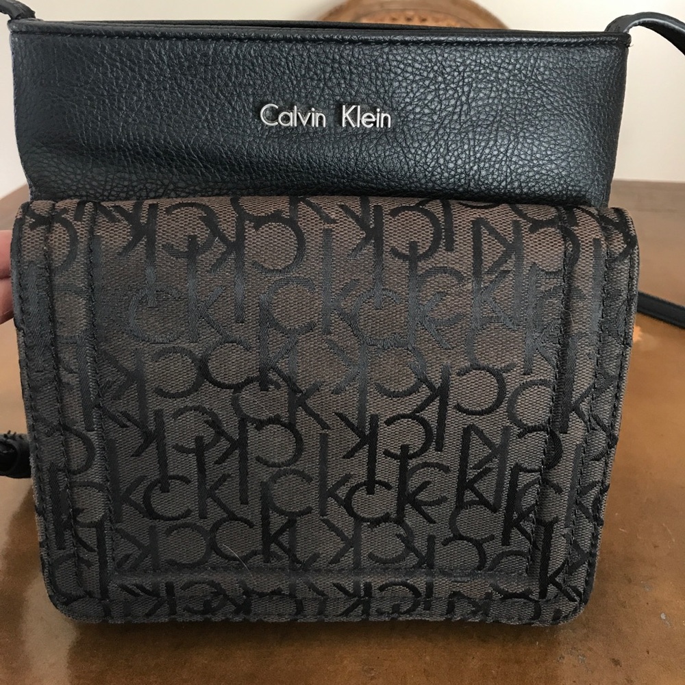 Black Calvin Klein shoulder bag
