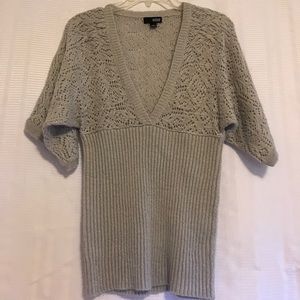 A.N.A women Sweater SZ M Gray