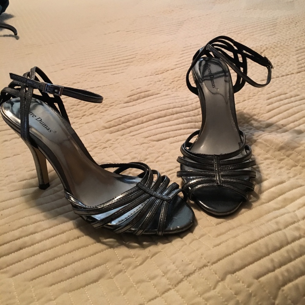 Perfect-for-the-holidays strappy heels