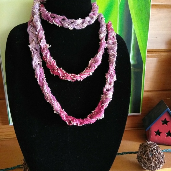 Neck-cessory! - Picture 3 of 3