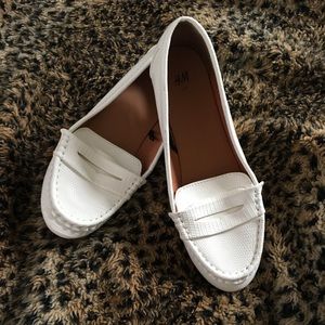 Like new white H&M loafers
