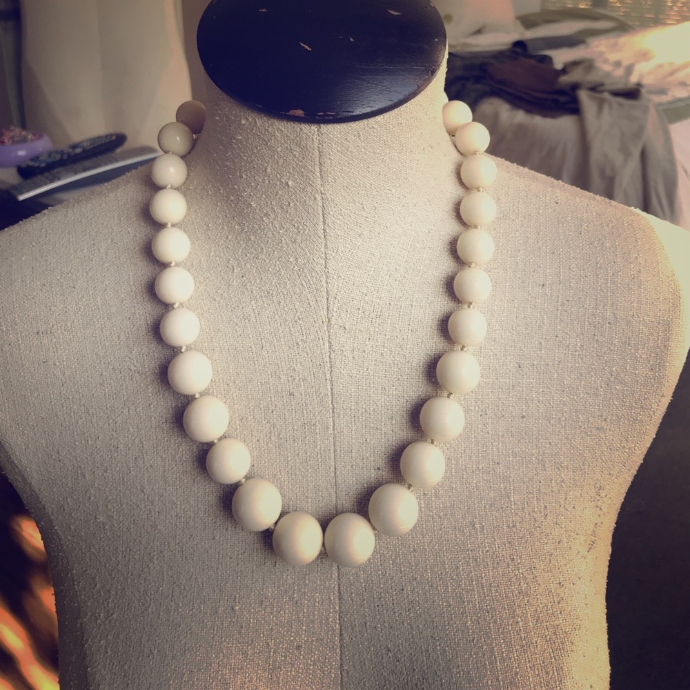 Ivory bead costume jewelry necklace