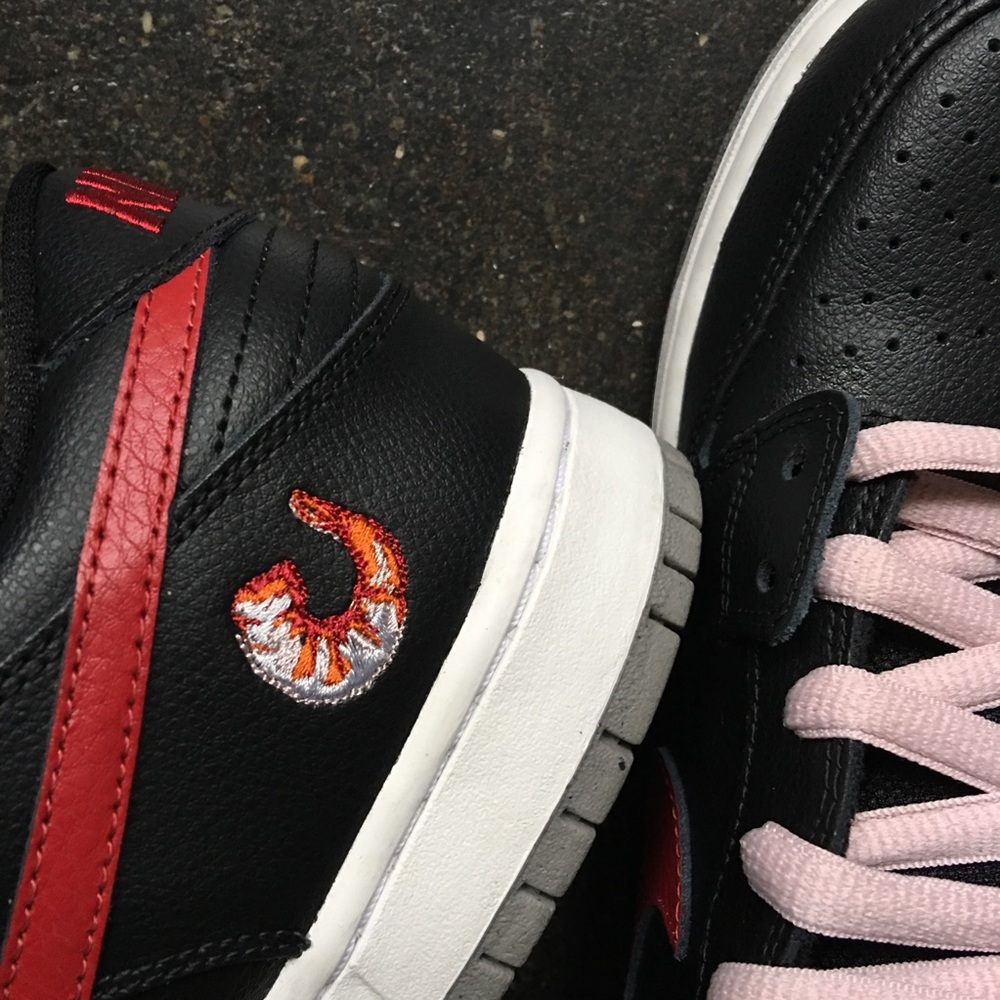 Nike SB Dunk Low Premium “Shrimp on the Barbie” - Picture 3 of 4