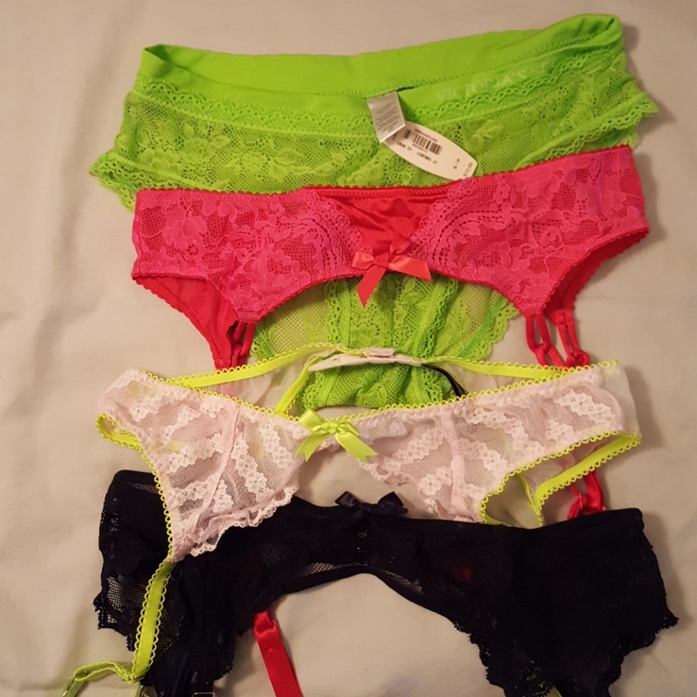 Set of 3 Victoria's Secret garters extra small