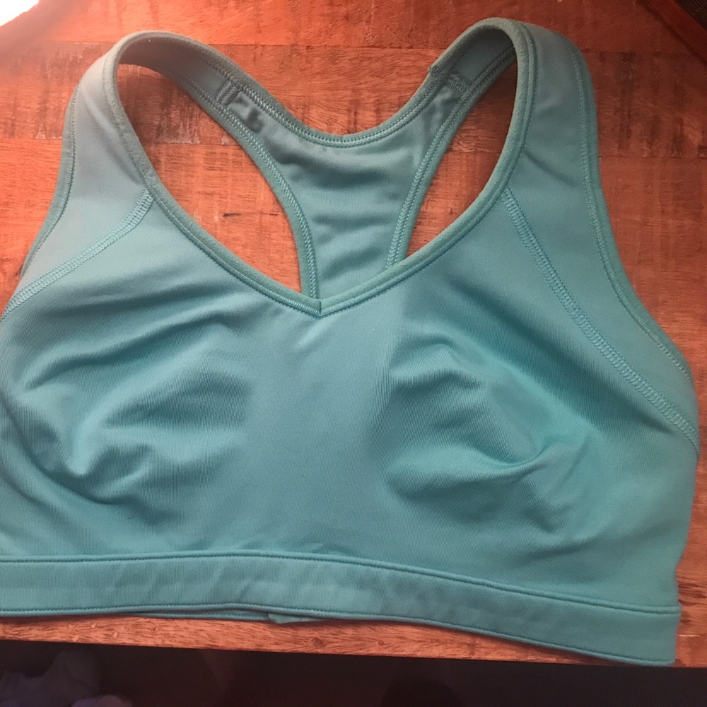 Set of 2 awesome Gap sports bras