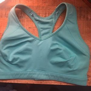 Set of 2 awesome Gap sports bras