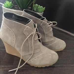 MIA Gray Suede PAMPA Wedge Ankle Boots
