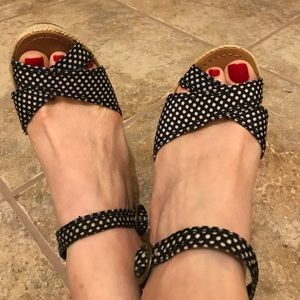 Black and white wedges